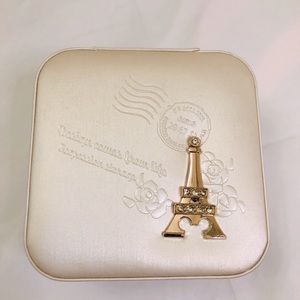 Paris travel jewelry case